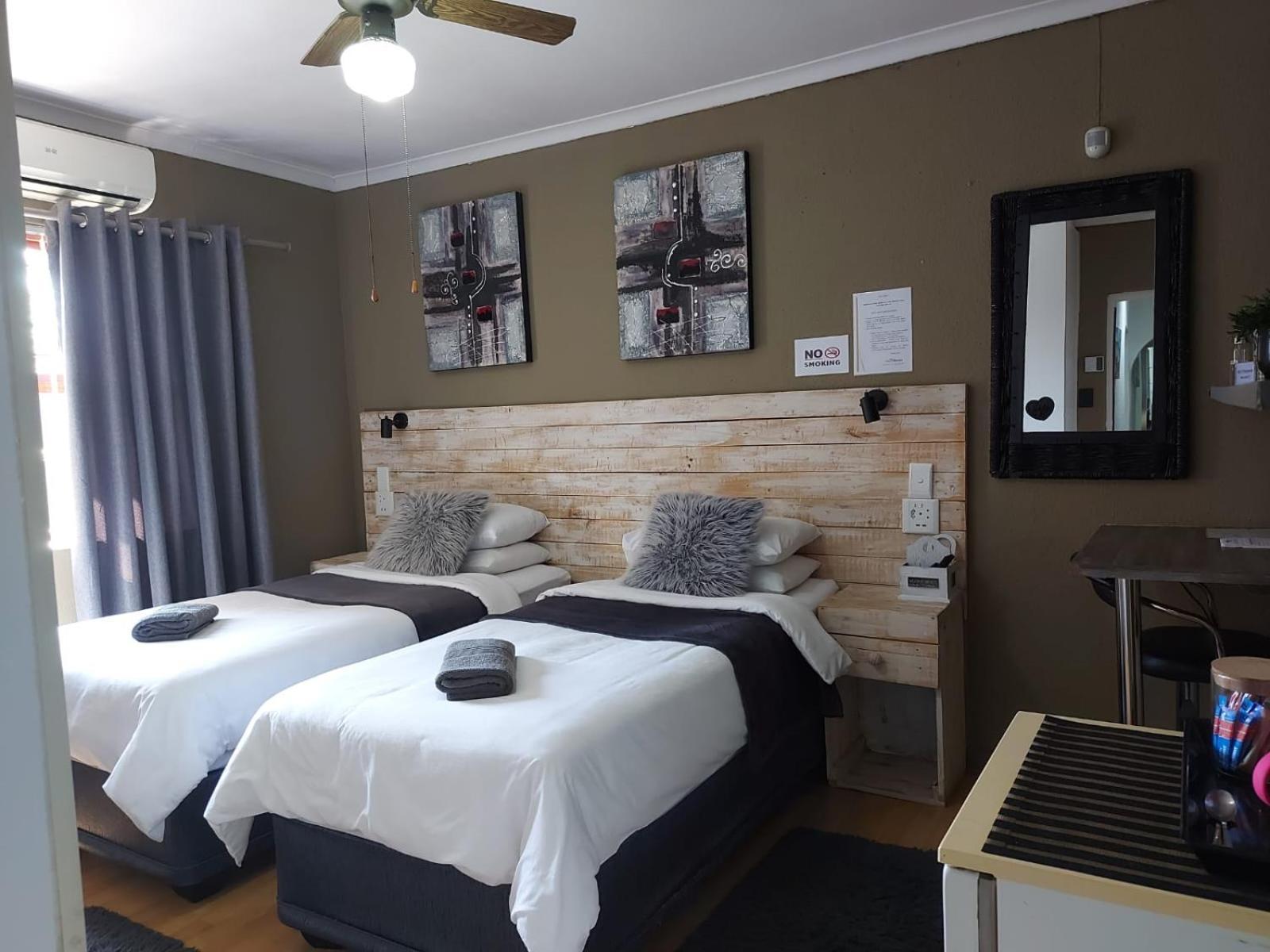 Villa Mariss Guesthouse Kraaifontein Extérieur photo